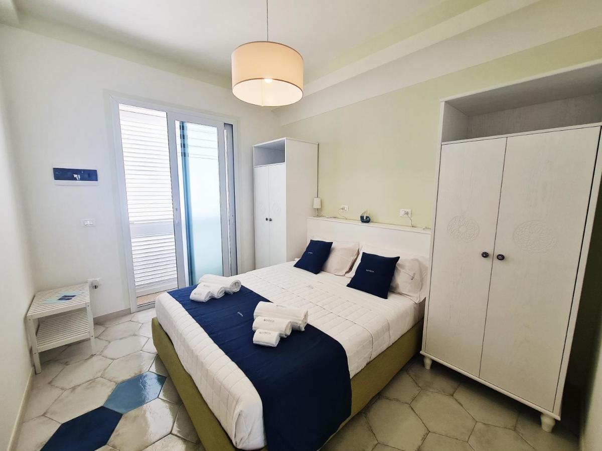 Kalinifta Rooms Apartment Торре-Лапілло Екстер'єр фото